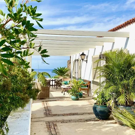 Casa Badana, Exclusiva Casa Privada Con Piscina Y Vistas Al Mar בית נופש