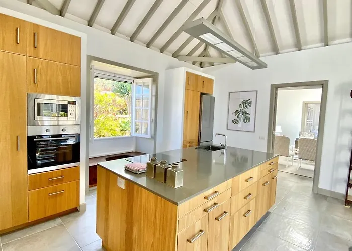 Casa vacanze Casa Badana, Exclusiva Casa Privada Con Piscina Y Vistas Al Mar *